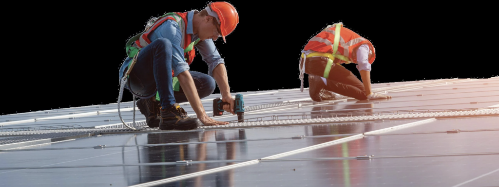 two-workers-installing-solar-panels-tax-incentive-psl-july